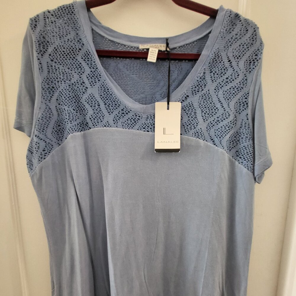 NWT Jane + Delancey Blue Lace Yoke V-Neck Top - Size XL